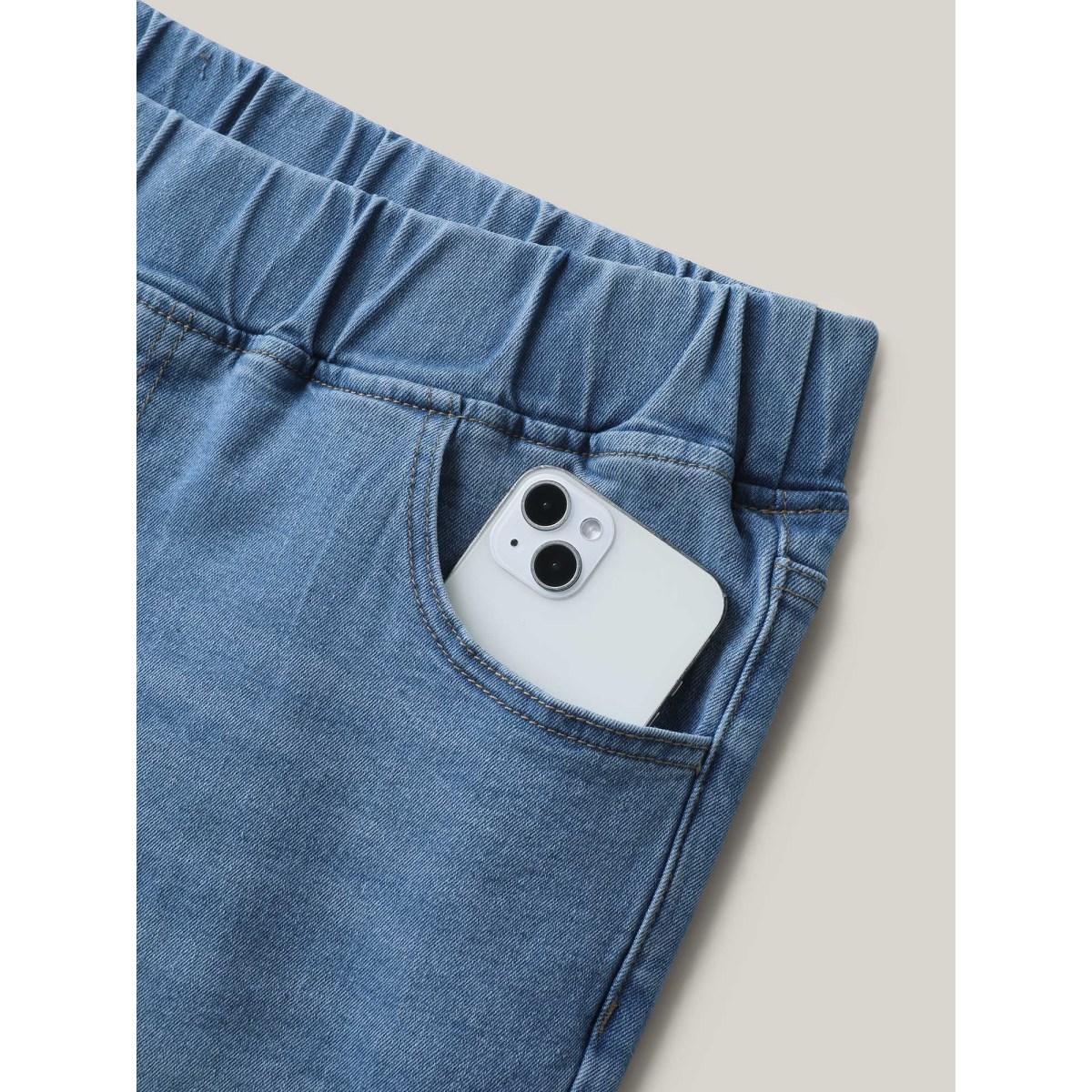 Plus Size Pull-On Stretchy Waist Denim Shorts Women Denimblue Medium stretch Casual Slanted pocket Leisure Denim Shorts BloomChic 10/M Product Image