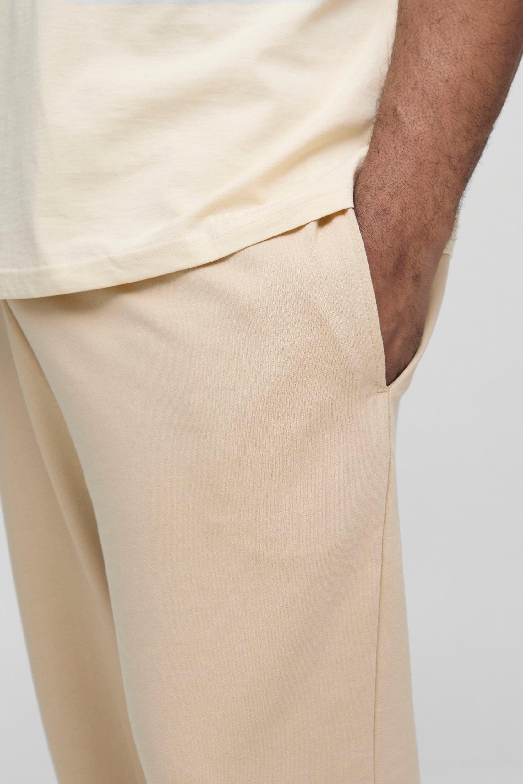 Plus Lightweight Regular Fit Basic Sweatpants | boohooMAN USA Product Image