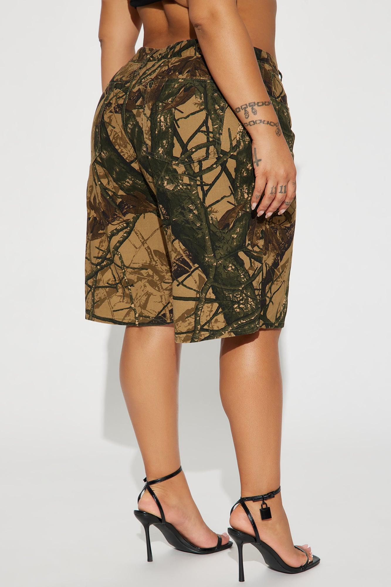 Under Control Tree Camo Bermuda Short - Khaki/combo Product Image