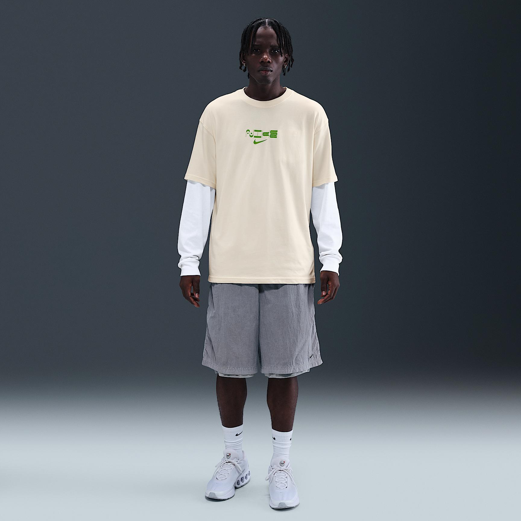 Mens Nike Sportswear Max90 T-Shirt | HQ9266-726 Product Image