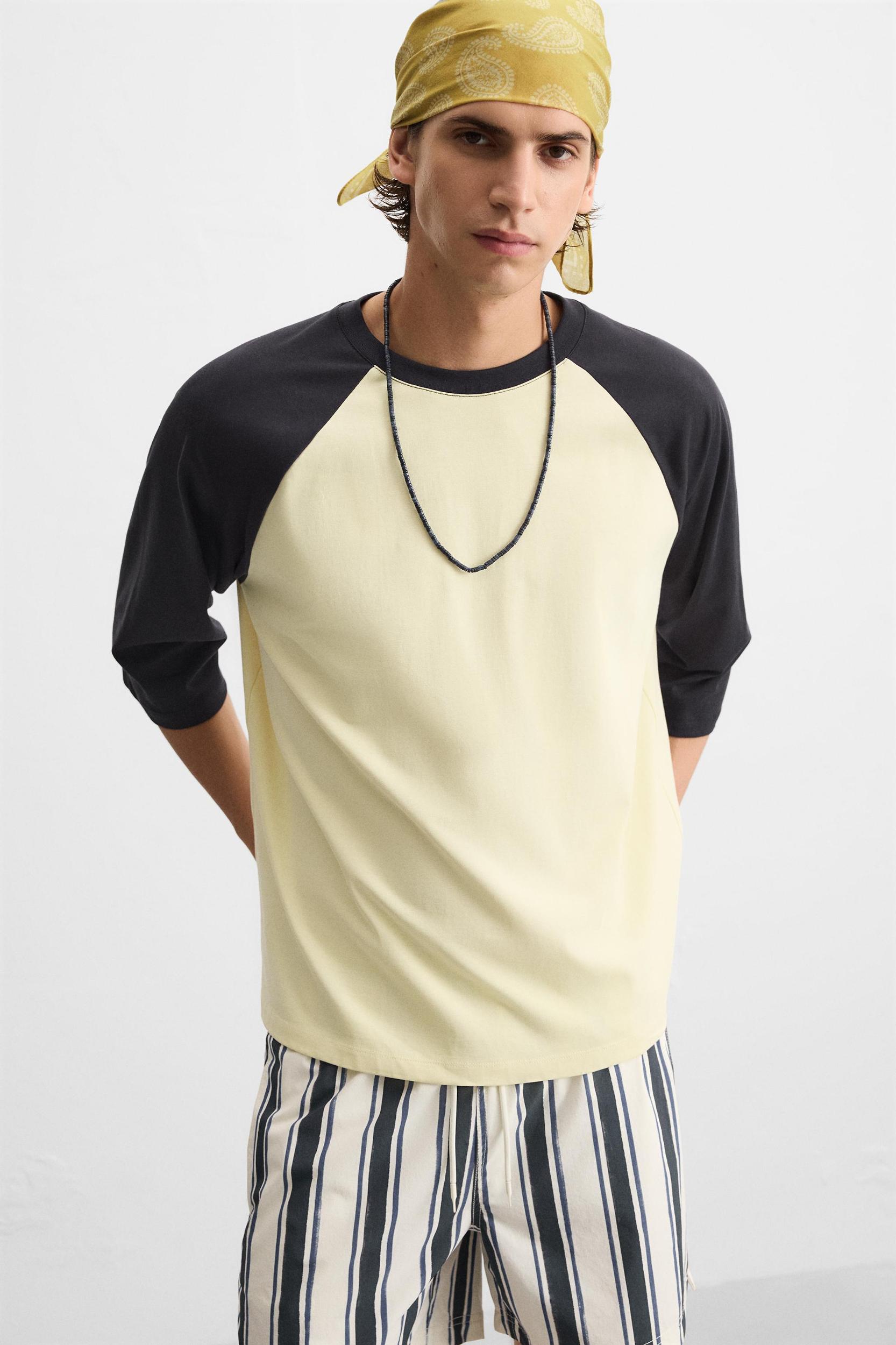 CONTRAST SLEEVE T-SHIRT Product Image