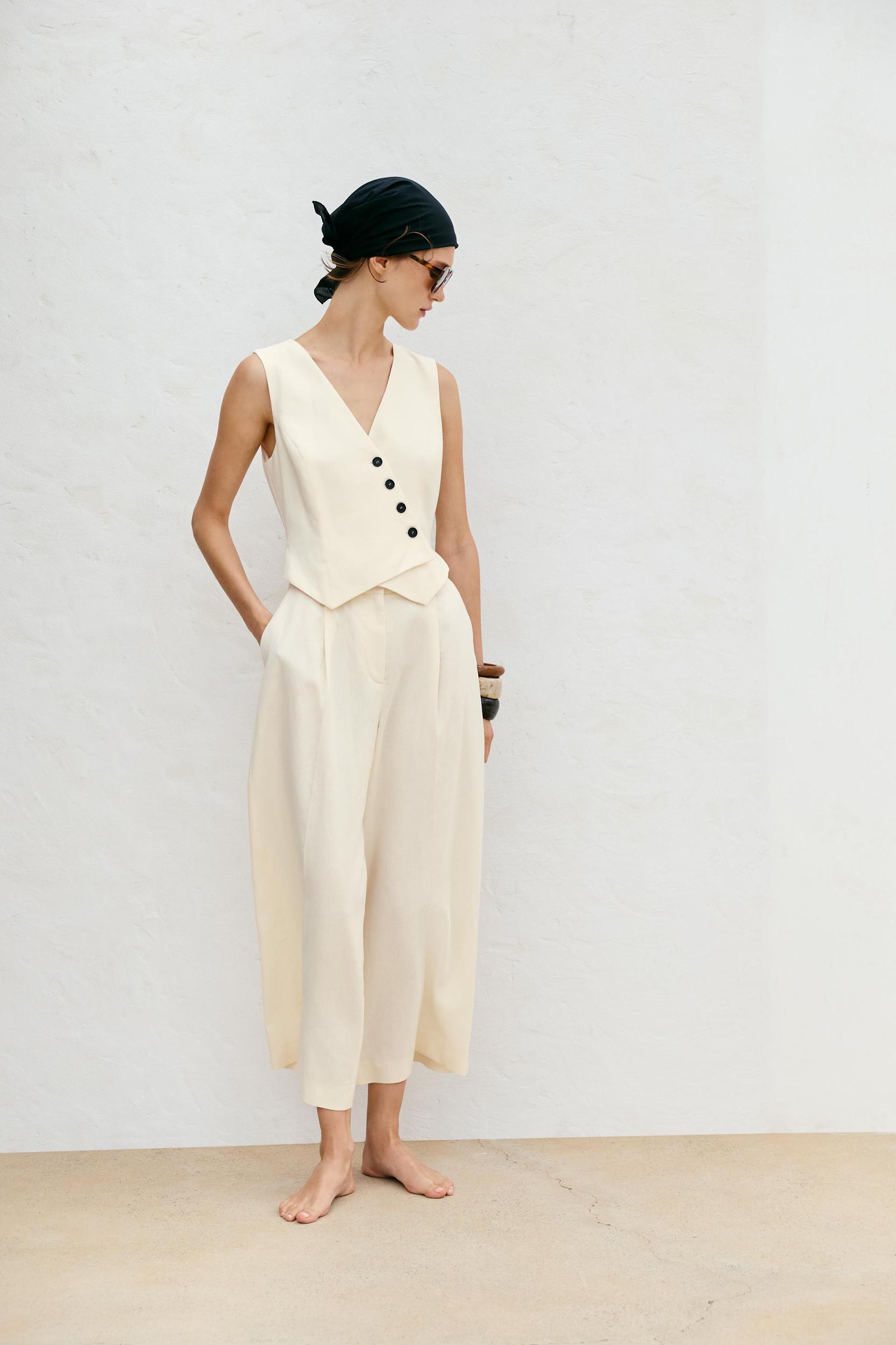 LONG LINEN VEST JUMPSUIT Product Image