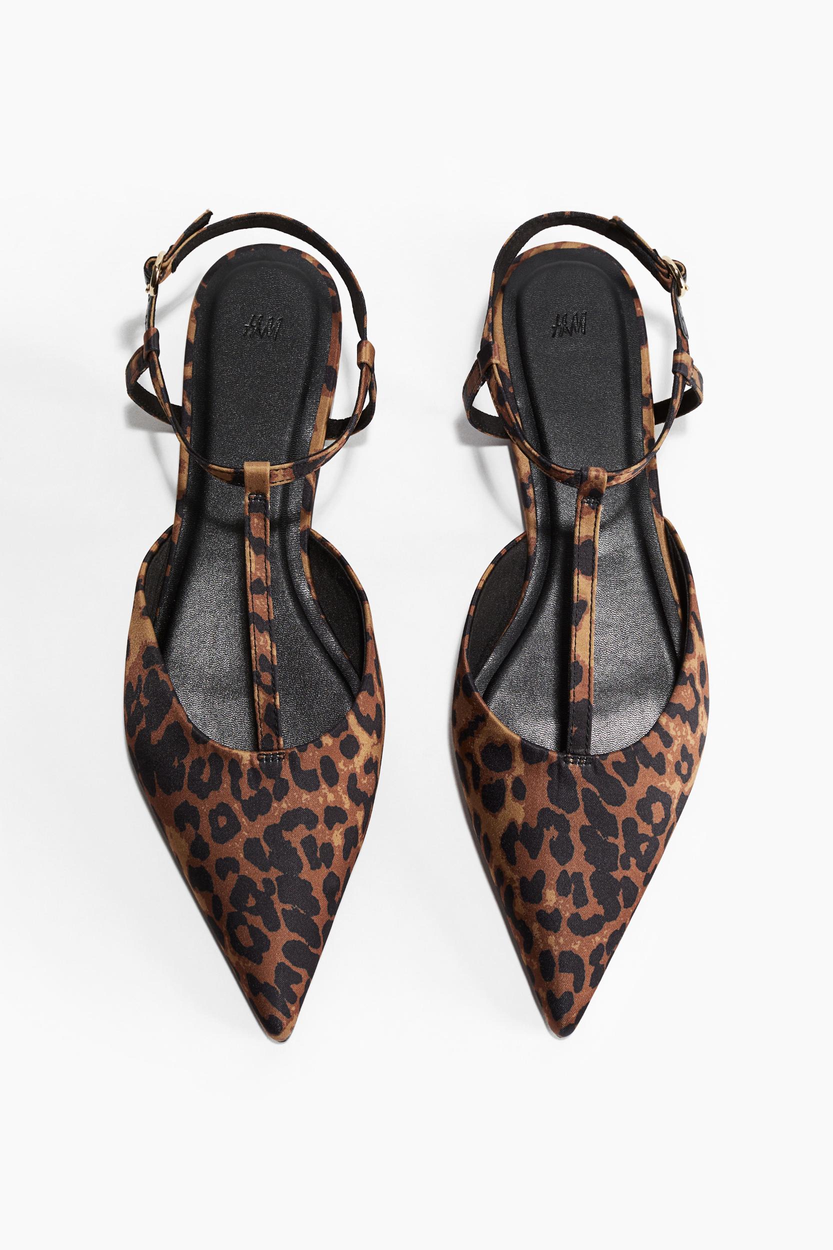 Pointed satin sandals Product Image