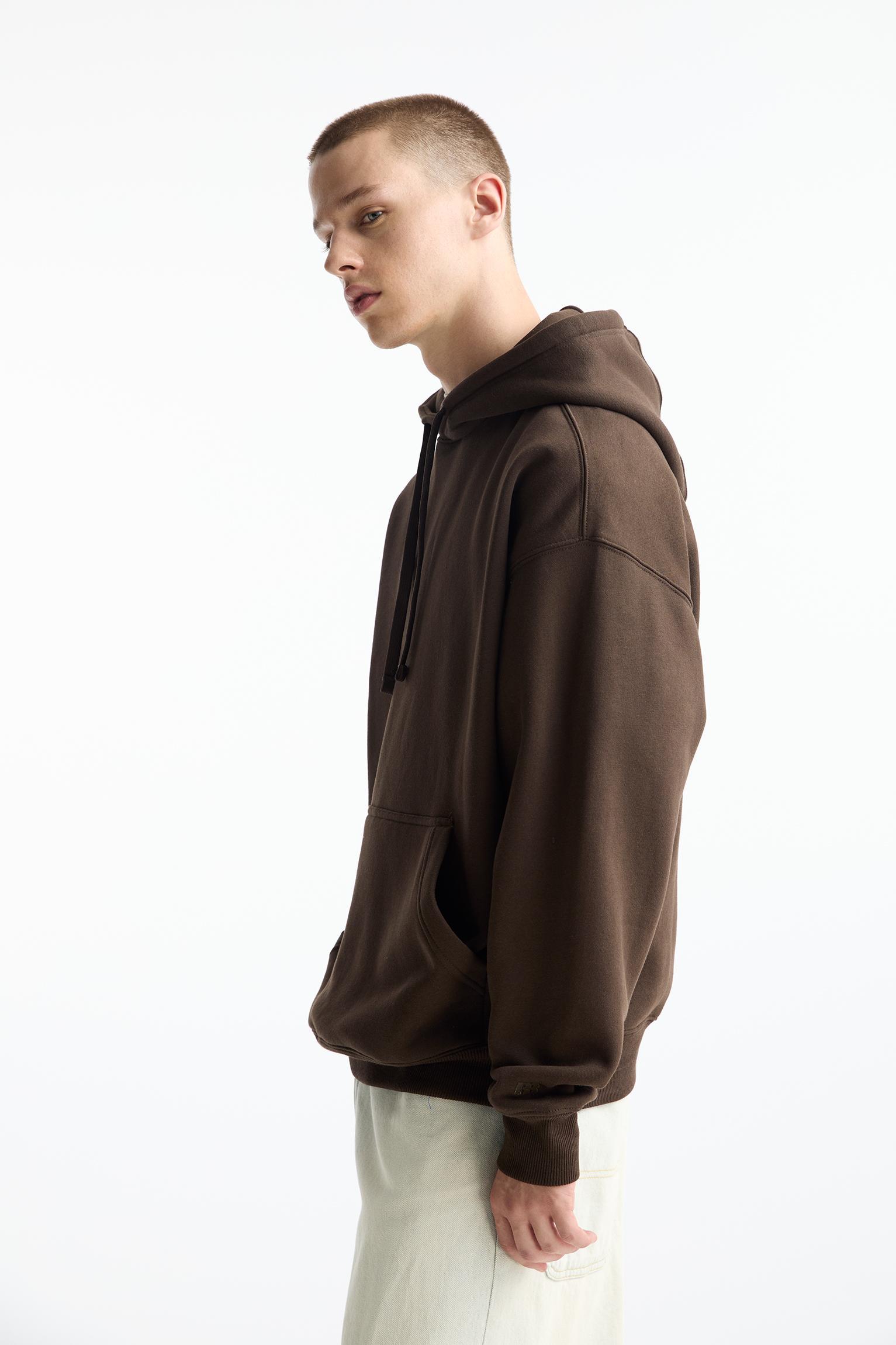 Basic hooded sweatshirt Product Image