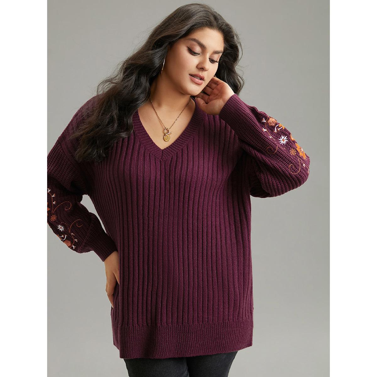 Plus Size Floral Embroidered Plisse Drop Shoulder Pullover Burgundy Women Casual Loose Long Sleeve V-neck Dailywear Pullovers BloomChic 18-20/2X Product Image