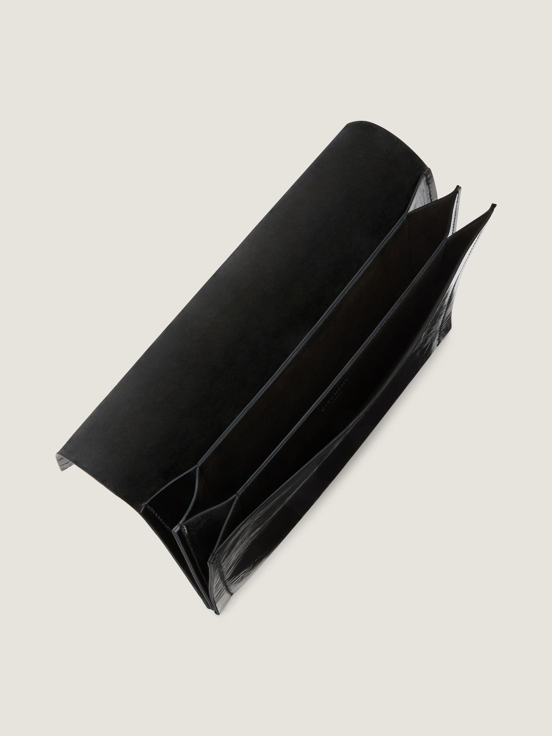 GIVENCHY Paris 1952 pochette in leather Product Image