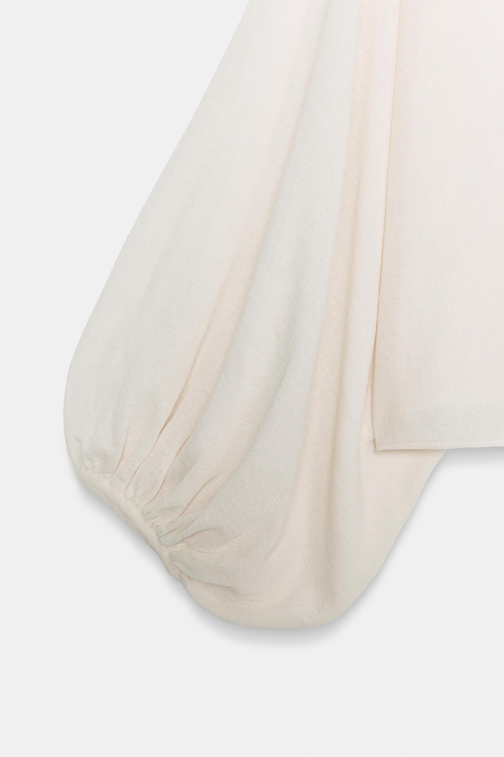 KNIT TOP WITH VOLUME SLEEVES Product Image