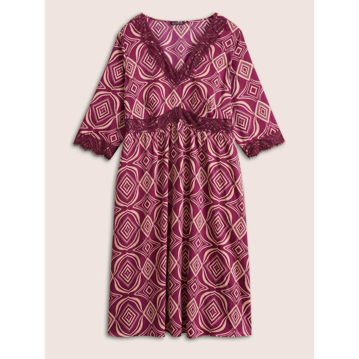 Plus Size Geometric Lace Panel Patchwork Elastic Waist Dress RedViolet Women Resort Non V-neck Elbow-length sleeve Curvy Midi Dress BloomChic 14-16/1X Product Image
