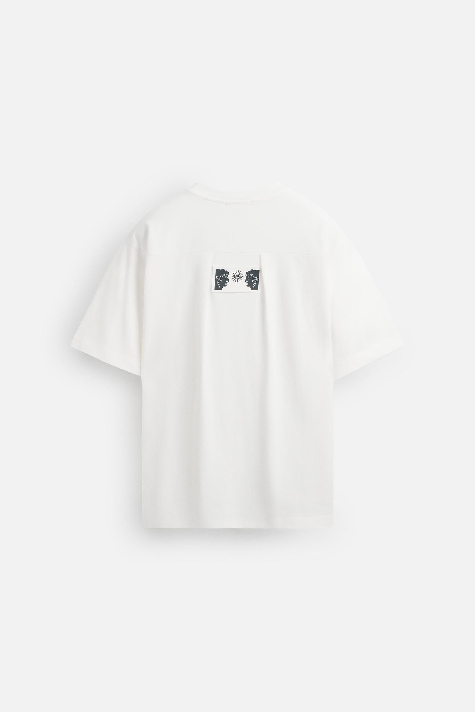 CONTRAST PATCH T-SHIRT Product Image