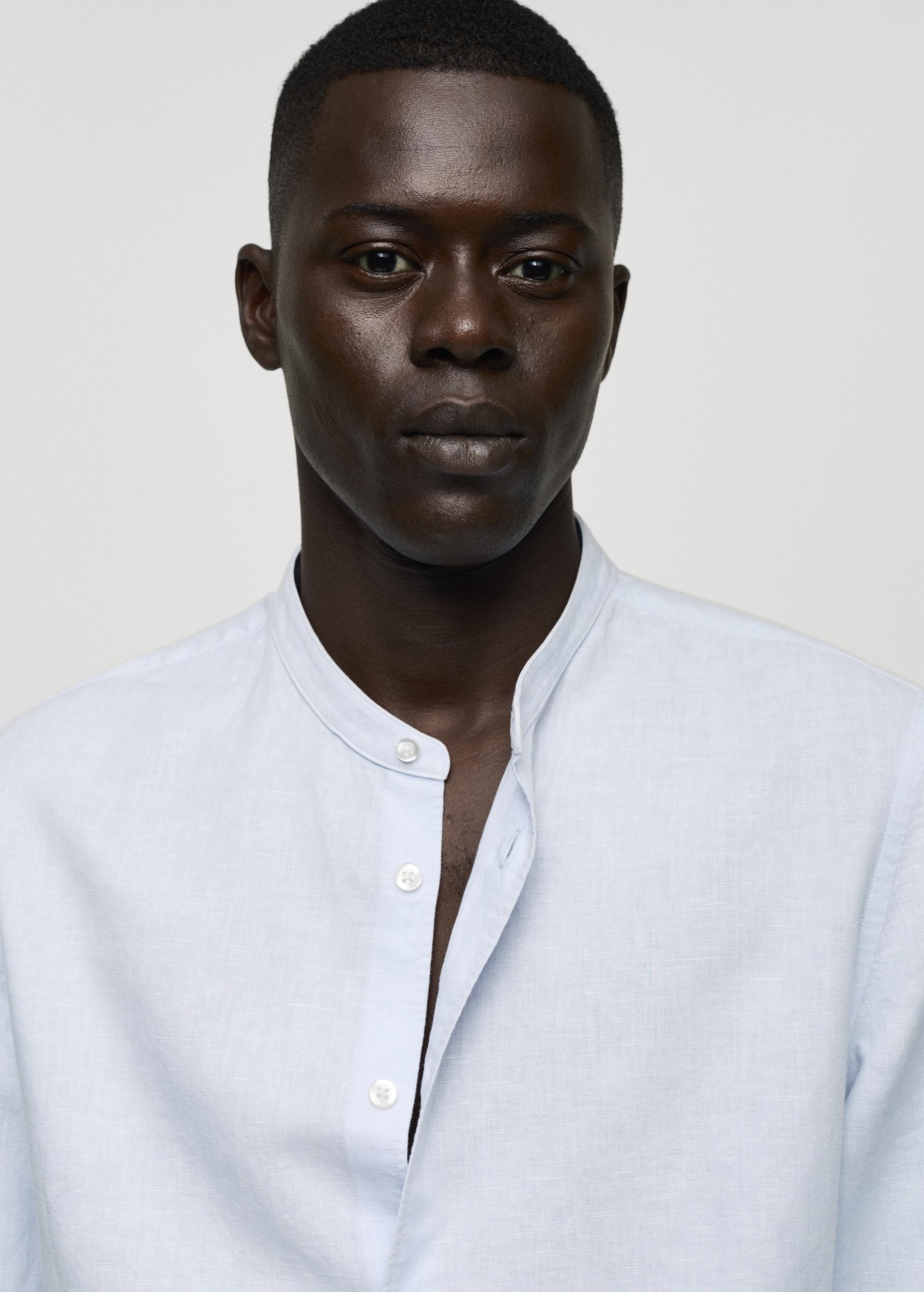 Classic-fit linen shirt with mandarin collar - Men | MANGO USA Product Image