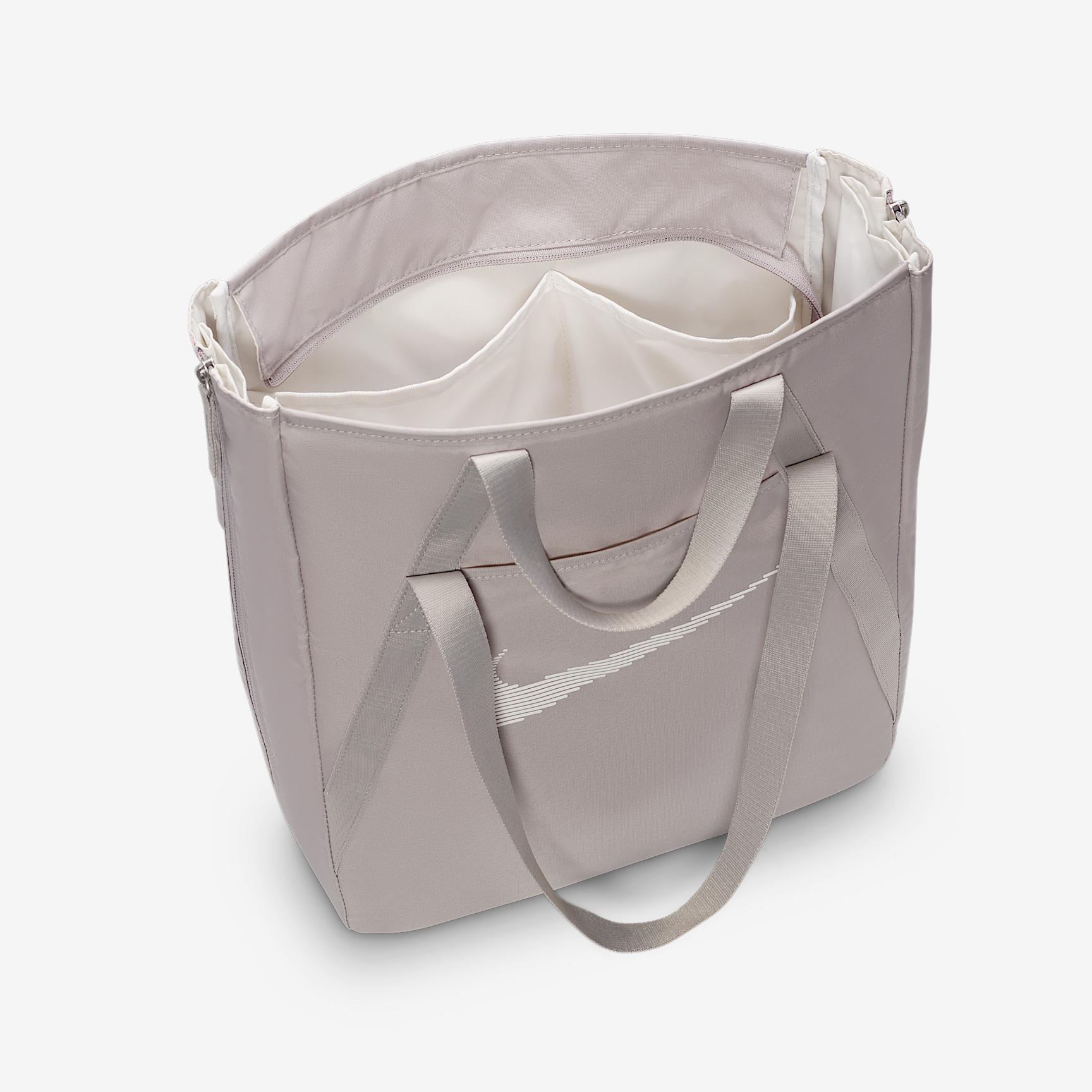 Nike Gym Tote (28L) Product Image