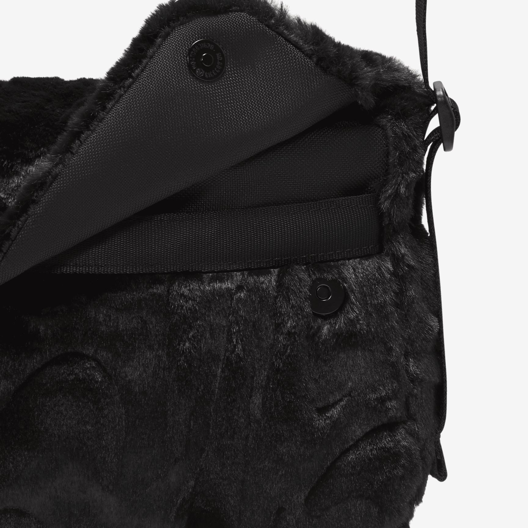 Nike Sportswear Futura 365 Faux Fur Crossbody Bag (1L) Product Image