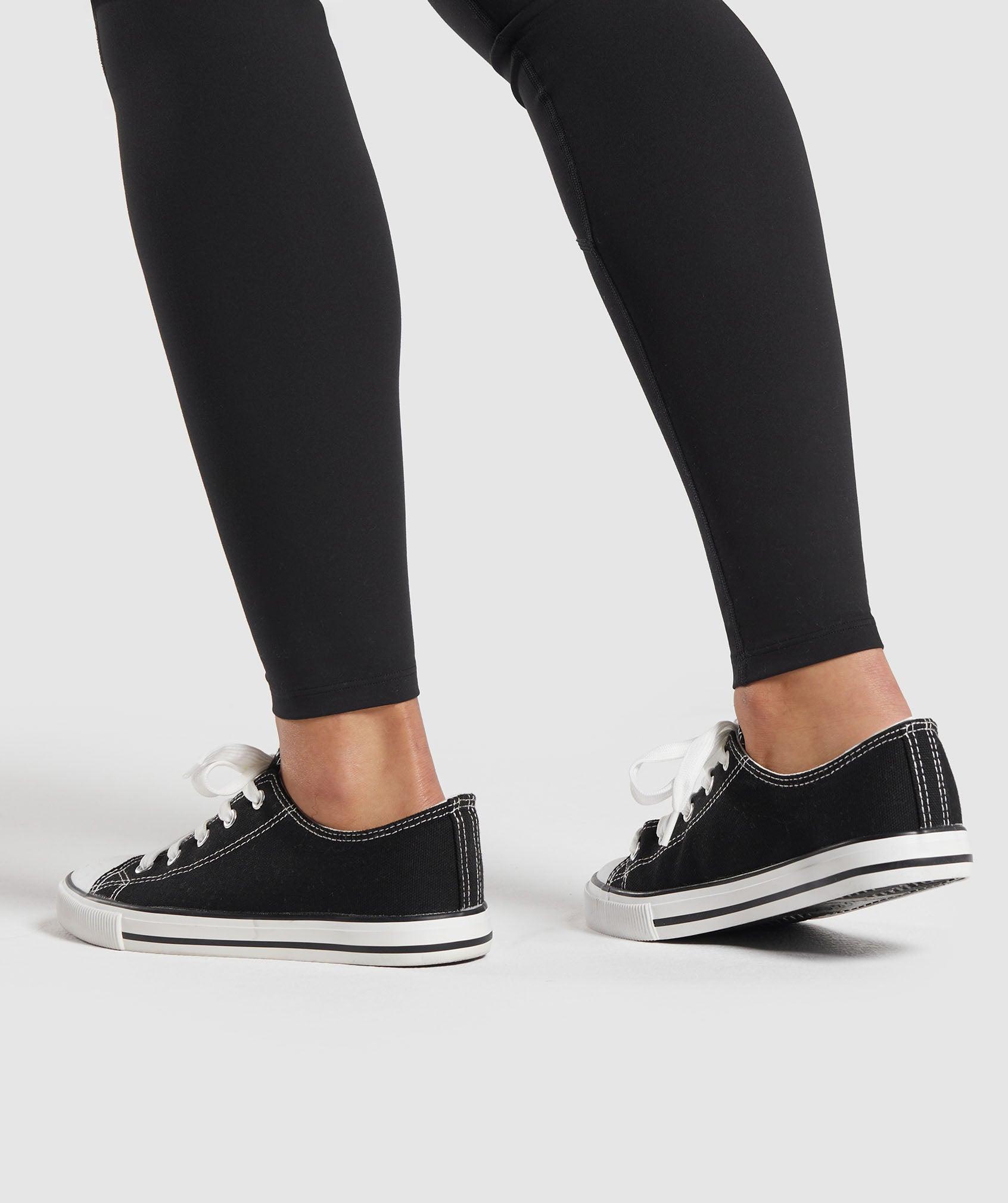 Lifting Dipped Waistband Leggings Product Image