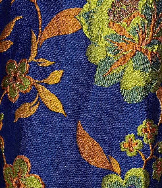 Buru Floral Print Oversized Point Collar 3/4 Sleeve Side Pocket Car Coat Product Image