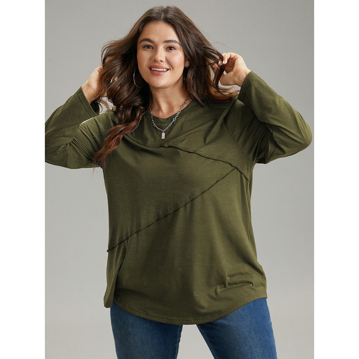 Plus Size Solid Pleated Round Neck T-shirt ArmyGreen Women Casual Plain Plain Round Neck Dailywear T-shirts BloomChic 26/4X Product Image