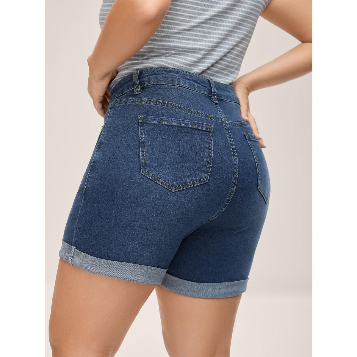 Plus Size Stretch Skinny Fit Sculpting Denim Shorts Women Darkindigo Medium stretch Casual Slanted pocket Leisure Denim Shorts BloomChic 18/2X Product Image