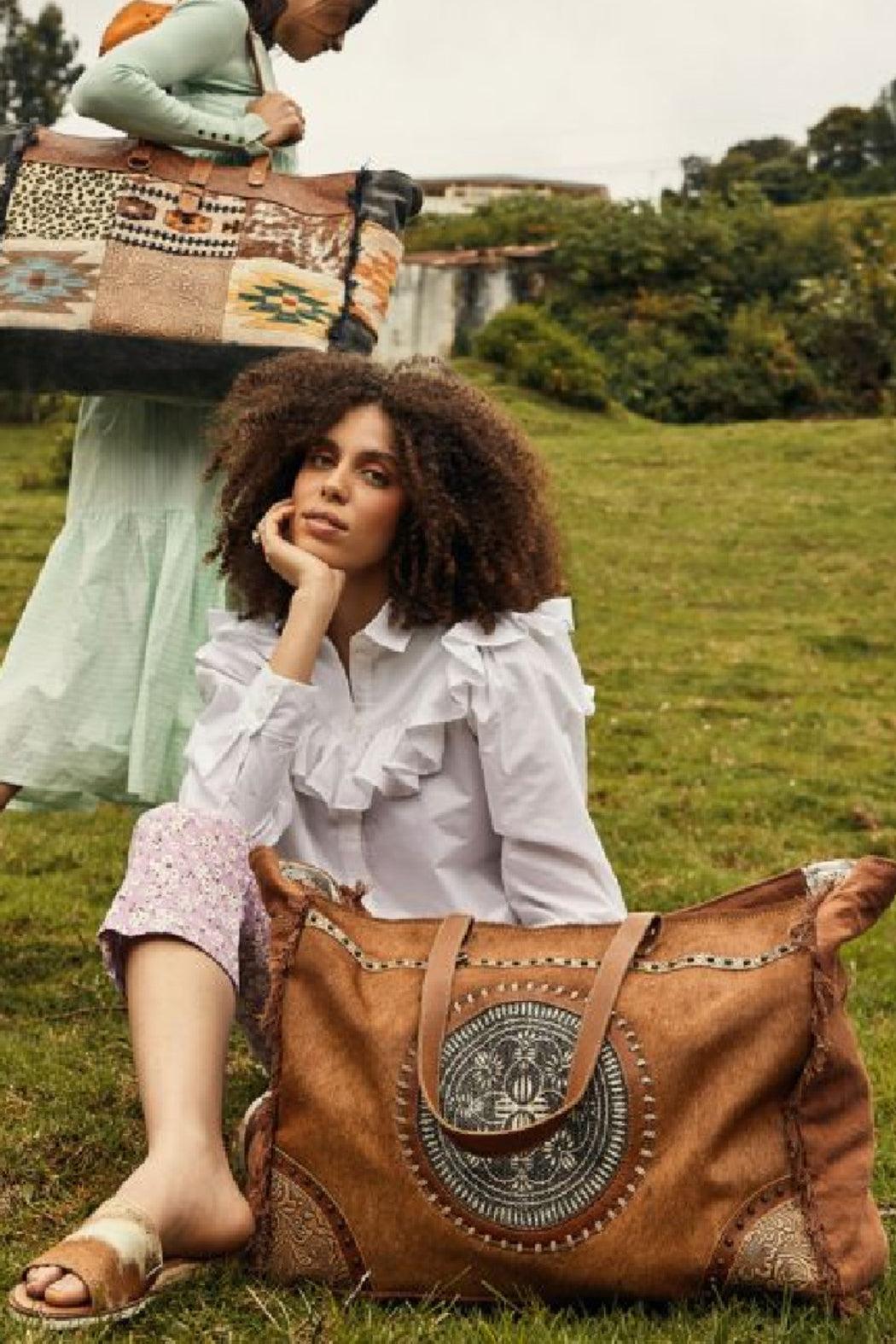 Woodsy Medalion Weekender Product Image