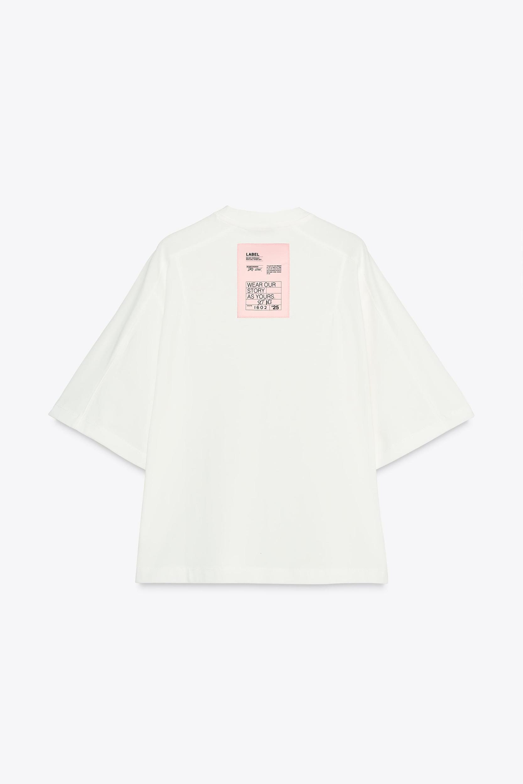 LABEL T-SHIRT Product Image