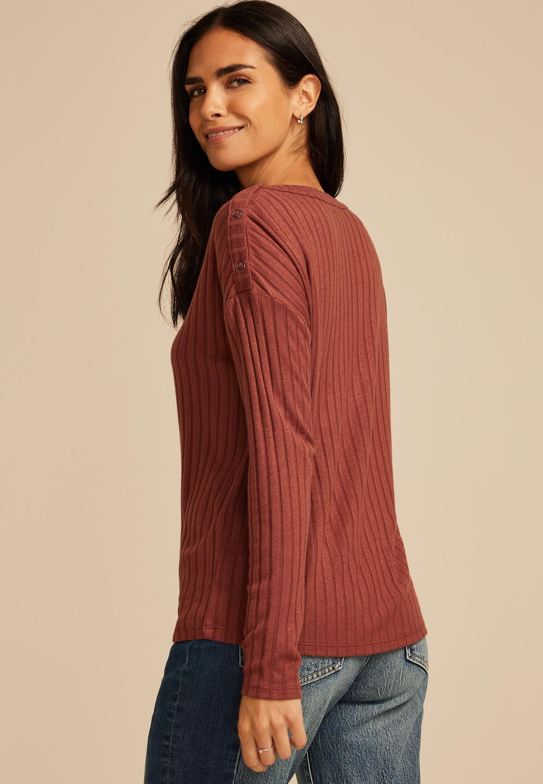 Ribbed Knit Snap Shoulder Top Product Image