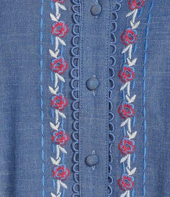 Calessa Plus Size Embroidered Split V-Neck Short Sleeve Button-Front Tunic Product Image