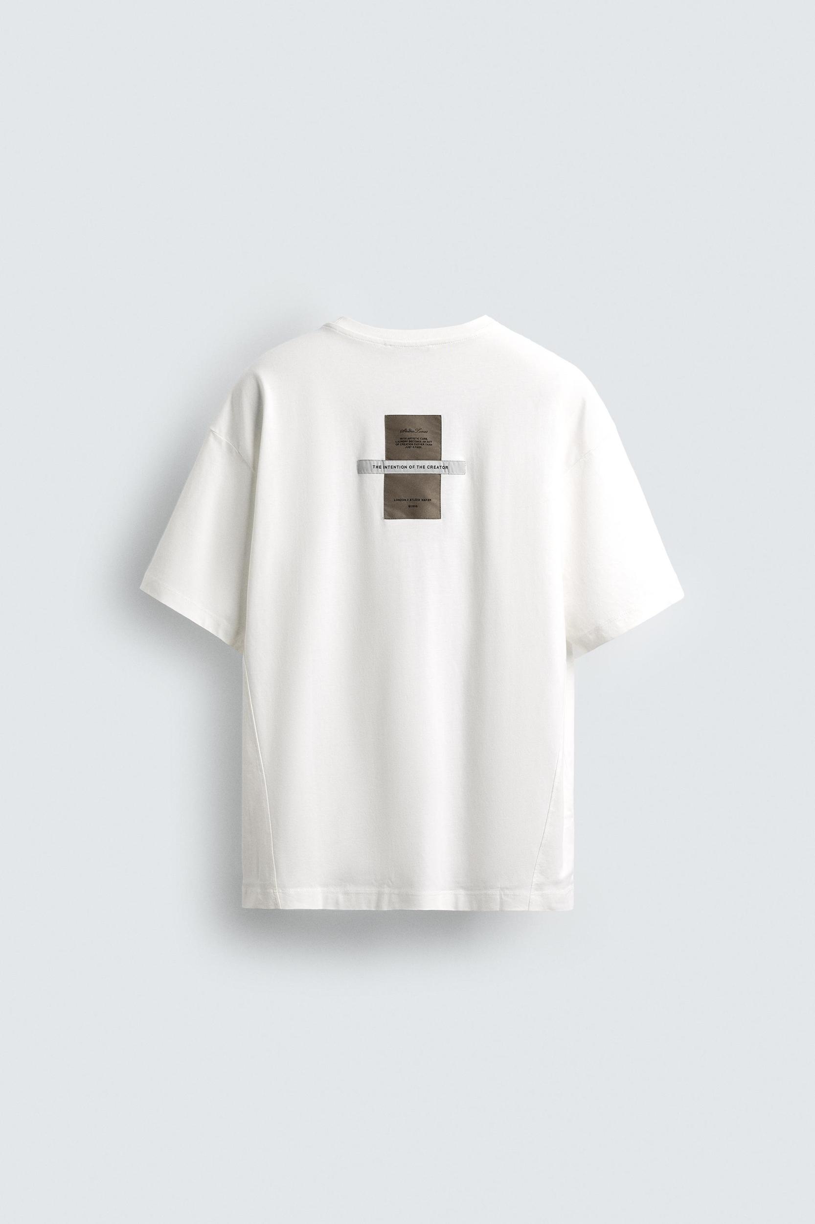 CONTRAST LABEL T-SHIRT Product Image
