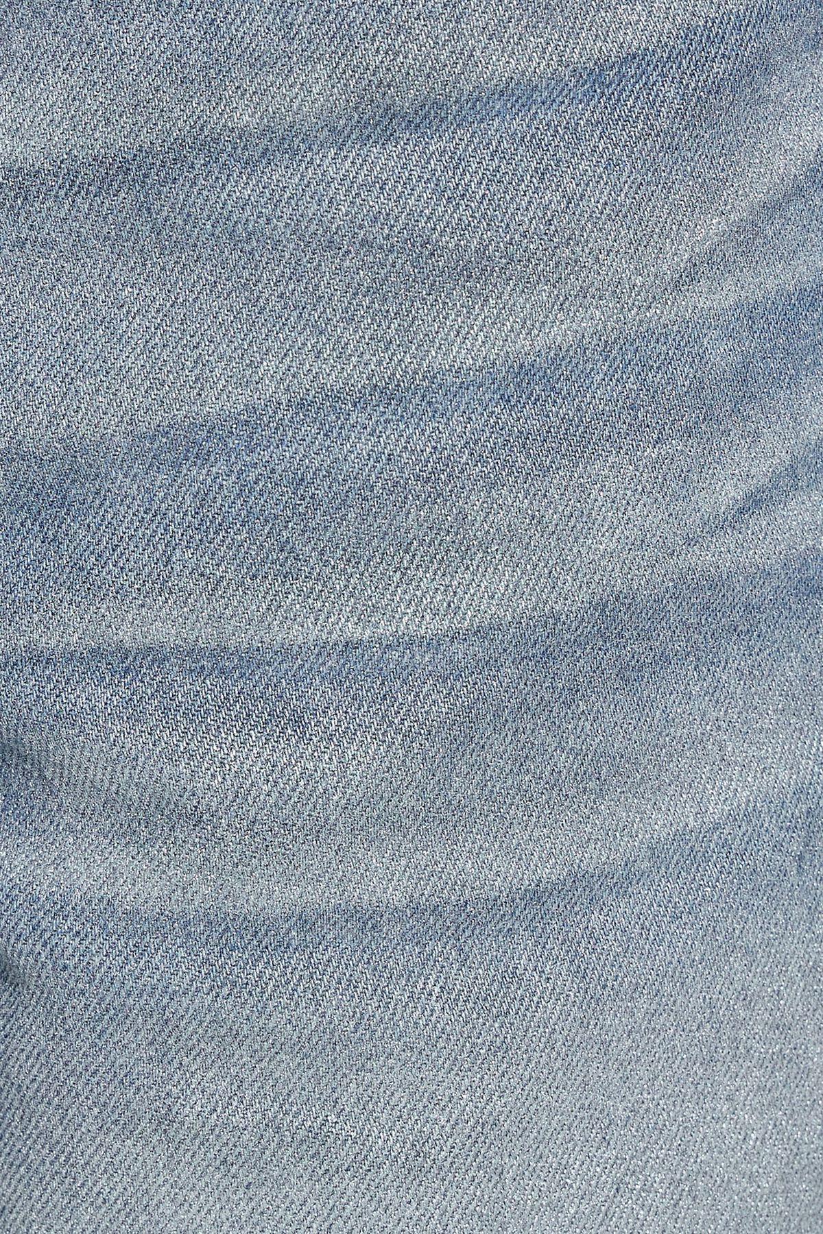 Low Rise Baggy Jeans Product Image