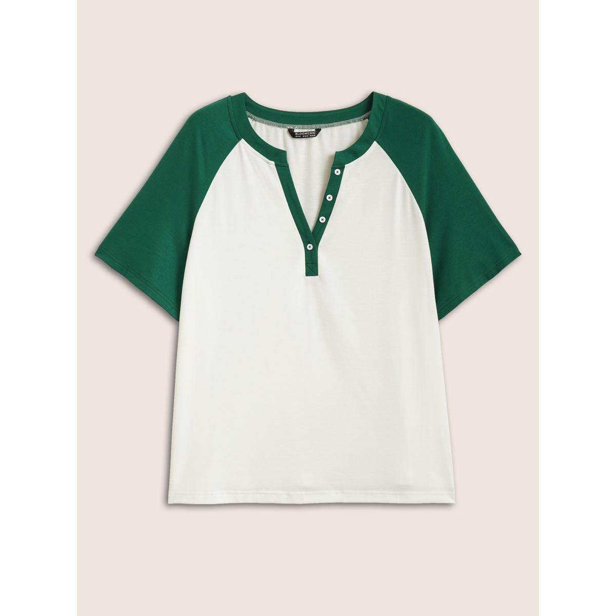 Plus Size Notched Collar Contrast Raglan Sleeve T-shirt Originalwhite Women Casual Contrast Notched collar Everyday T-shirts BloomChic 12/L Product Image