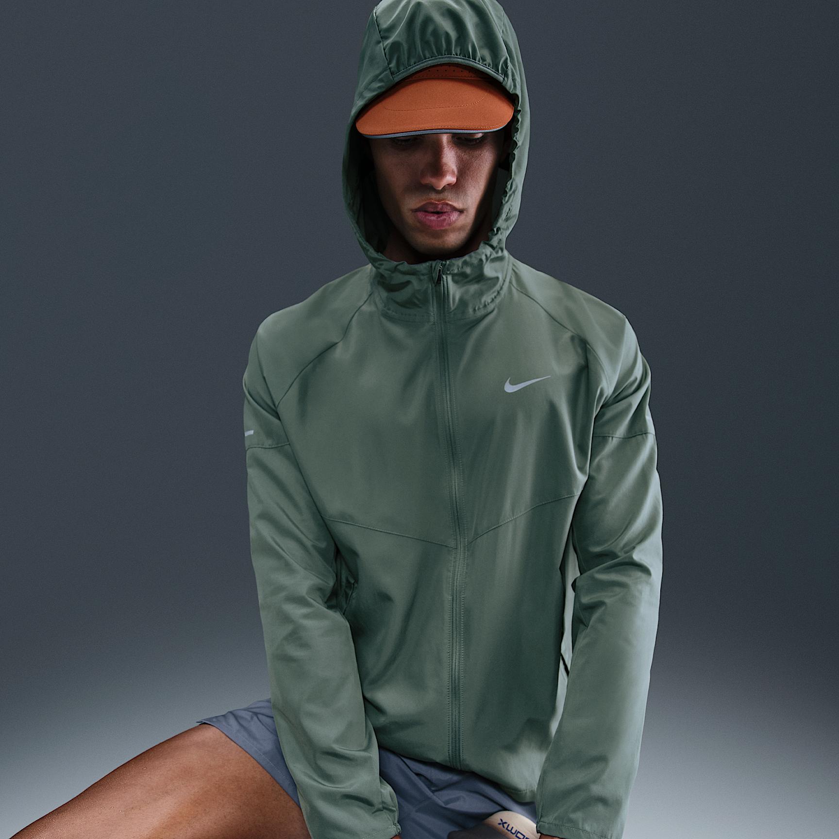 Nike Mens Miler Repel Running Jacket | DD4746-364 Product Image
