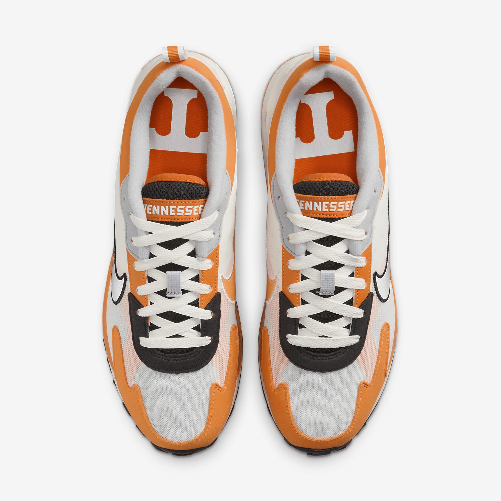 Tennessee Nike Air Max Solo Men's Shoes Product Image