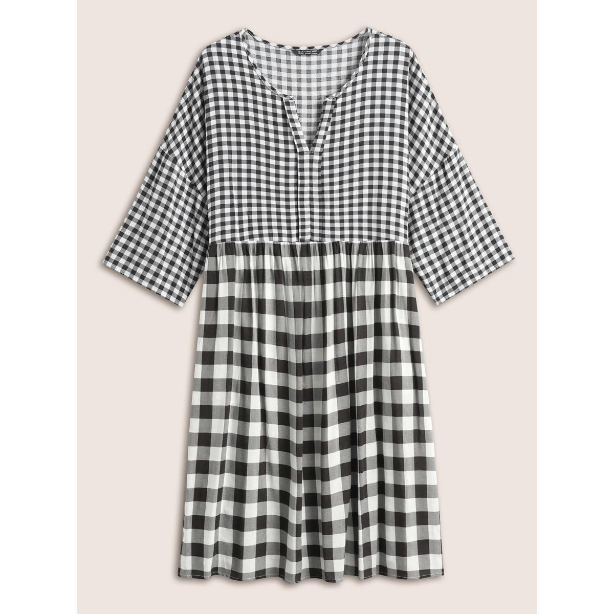 Plus Size Notched Gingham Patchwork Pocket Dress Black Women Casual Non Notched collar Elbow-length sleeve Curvy Knee Dress BloomChic 26/4X Product Image