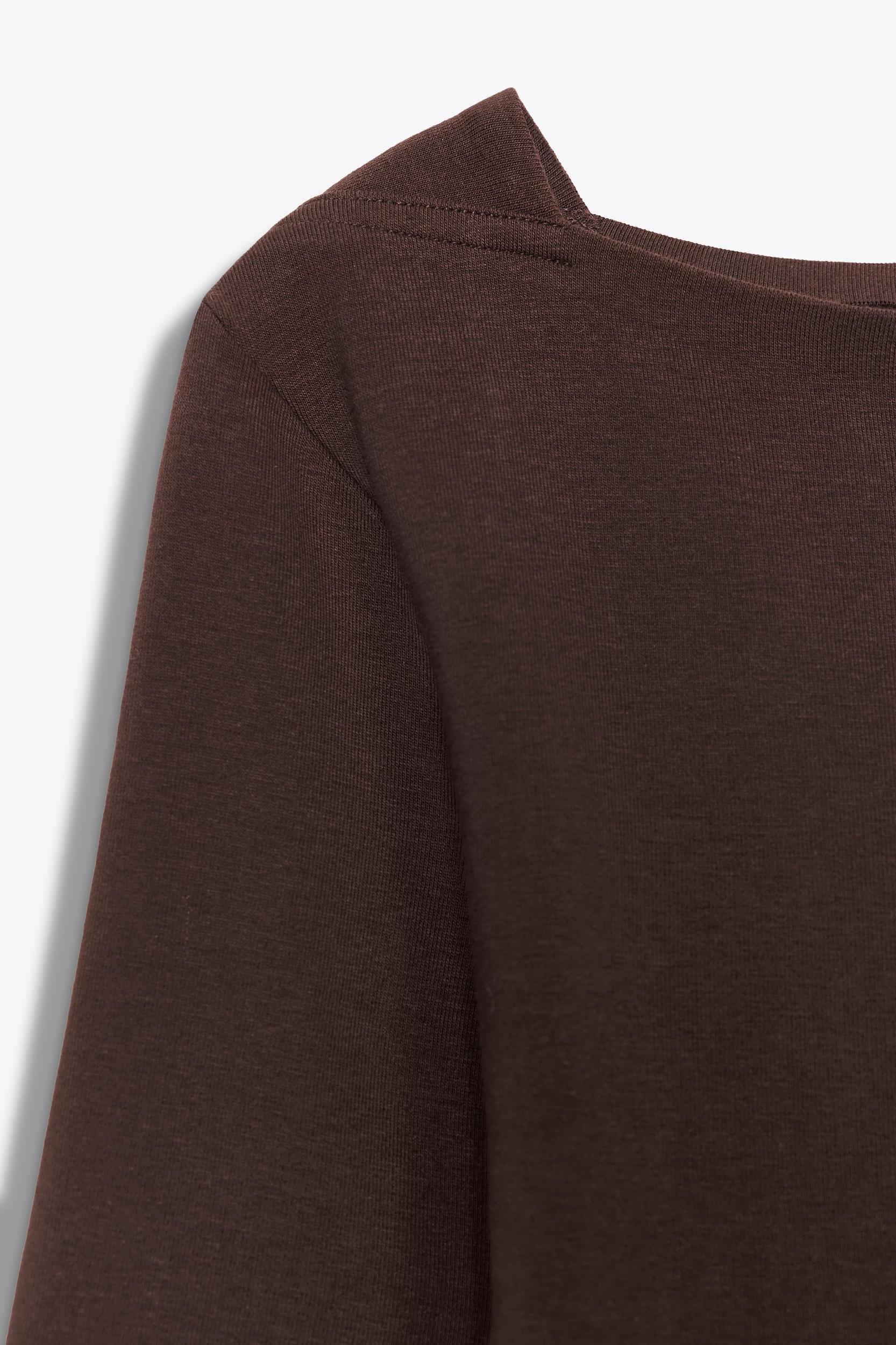 BOAT NECK T-SHIRT Product Image