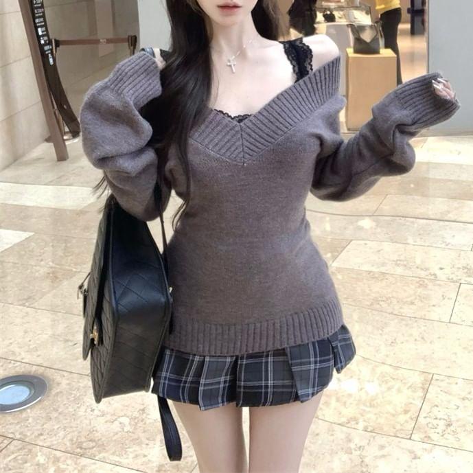 Long-Sleeve V-Neck Melange Knit Top / Lace Tank Top / Plaid Pleated Mini A-Line Skirt Product Image