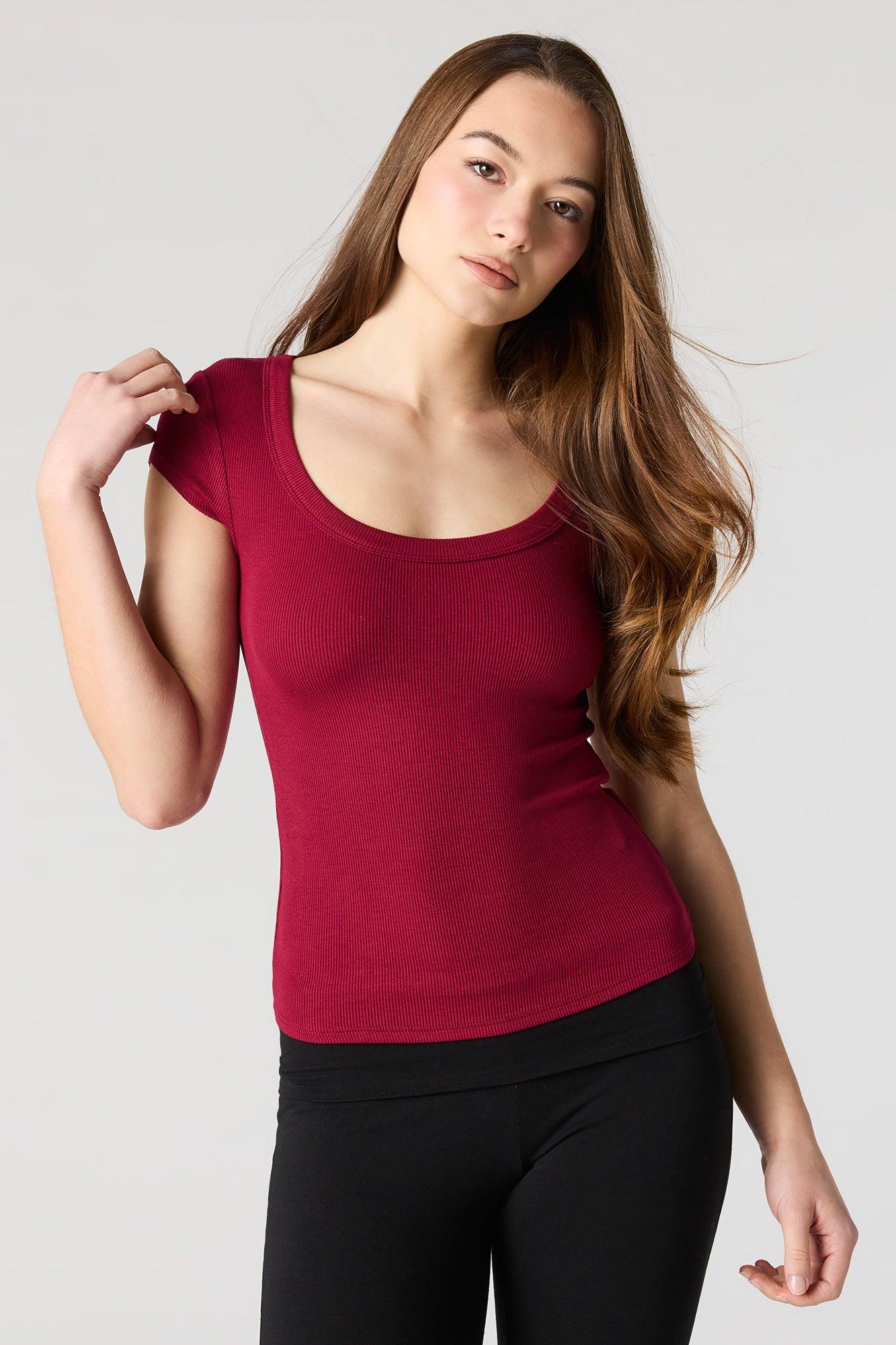 Ribbed Scoop Neck T-Shirt Female Product Image