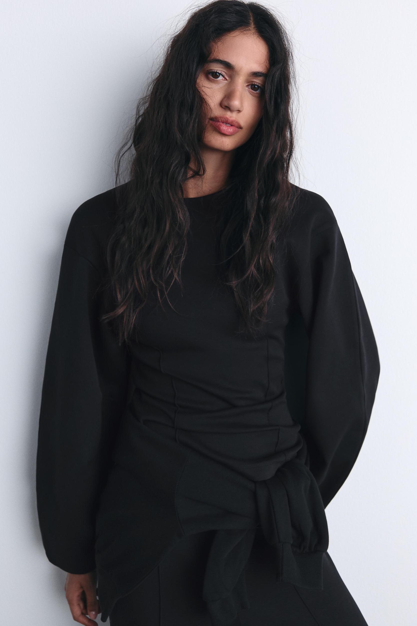 FITTED INTERLOCK SWEATSHIRT Product Image