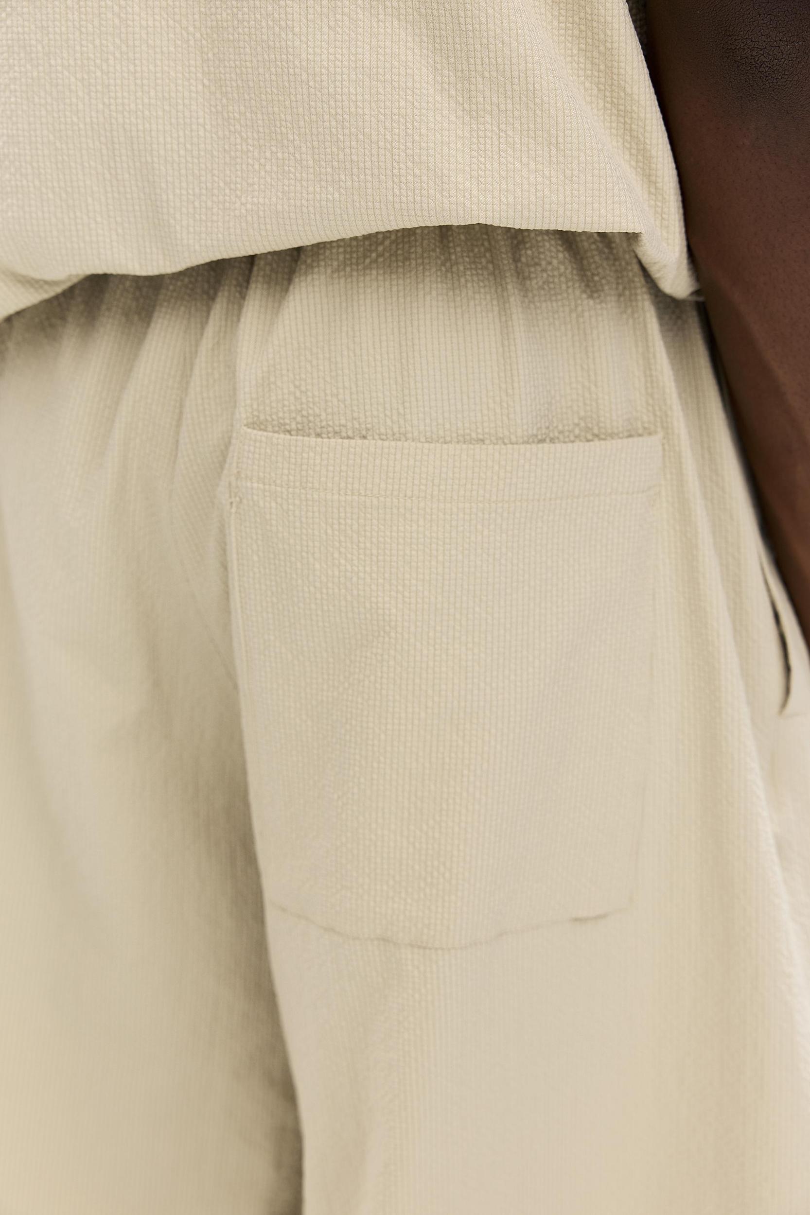 Seersucker Bermuda short sweatpants Product Image