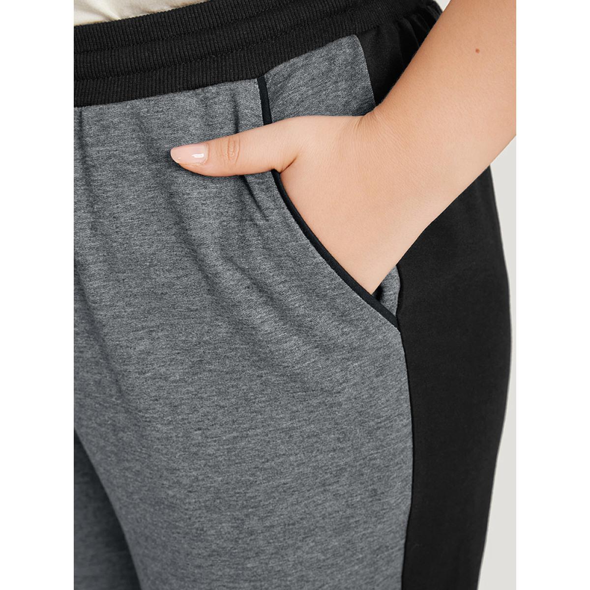 Contrast Patchwork Pocket Drawstring Elastic Waist Sweatpants Black Plus Size Women Casual Dailywear Contrast 28/5X Bloomchic Product Image