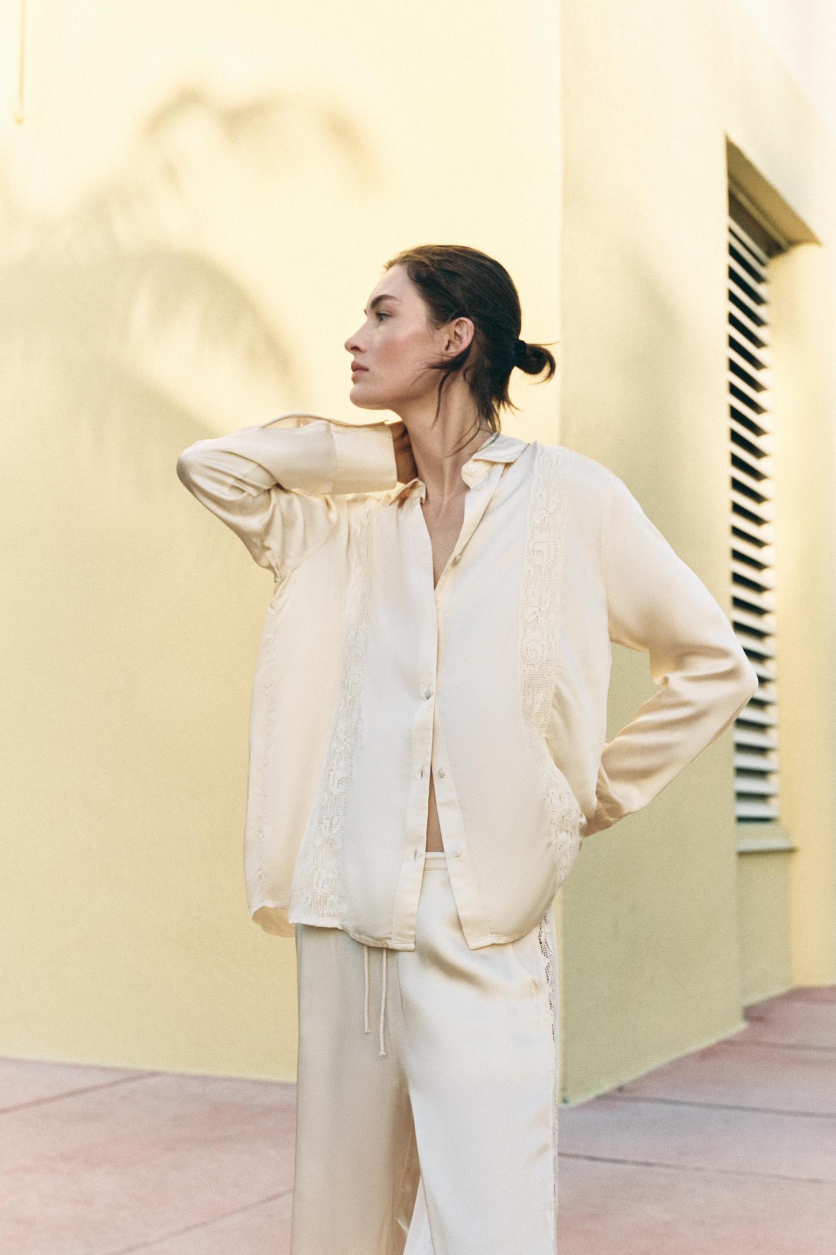 LACE SATIN BLOUSE Product Image