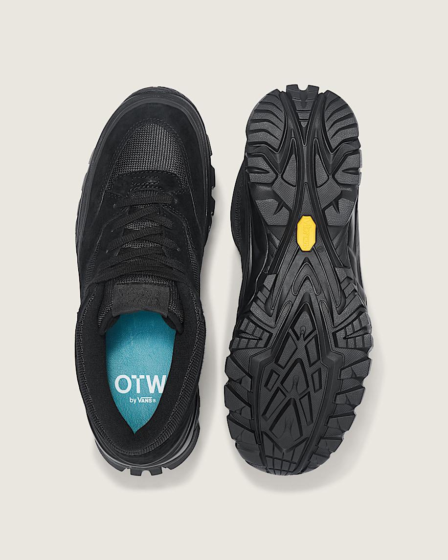 OTW Half Cab 33 Trail Vibram in Black| Vans US Product Image