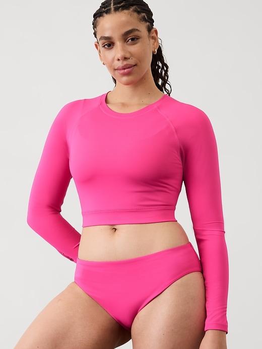 Crop Rashguard Product Image