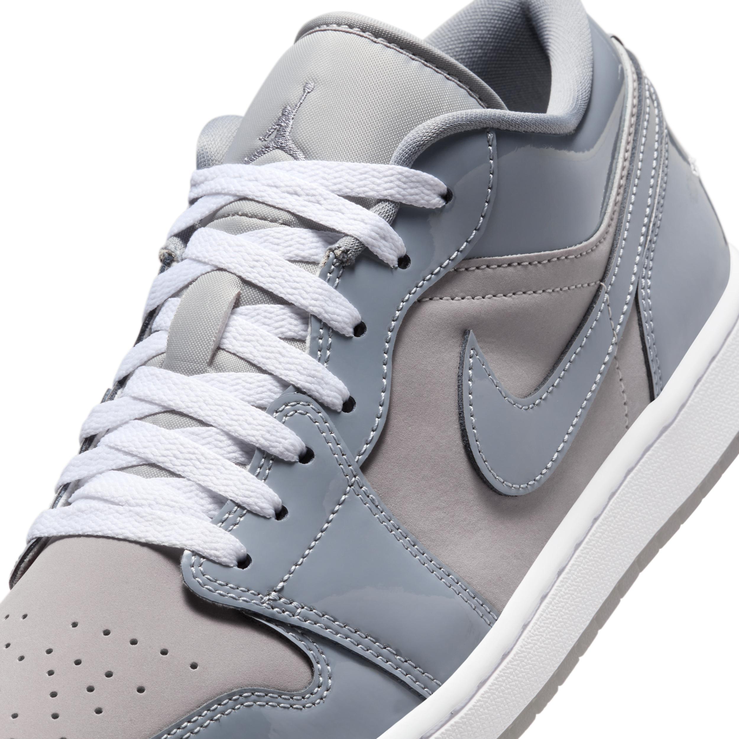 Jordan Mens Air Retro 1 Low SE Casual Shoes Product Image
