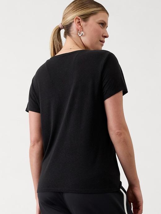 Getaway Linen Blend V-Neck Tee Product Image