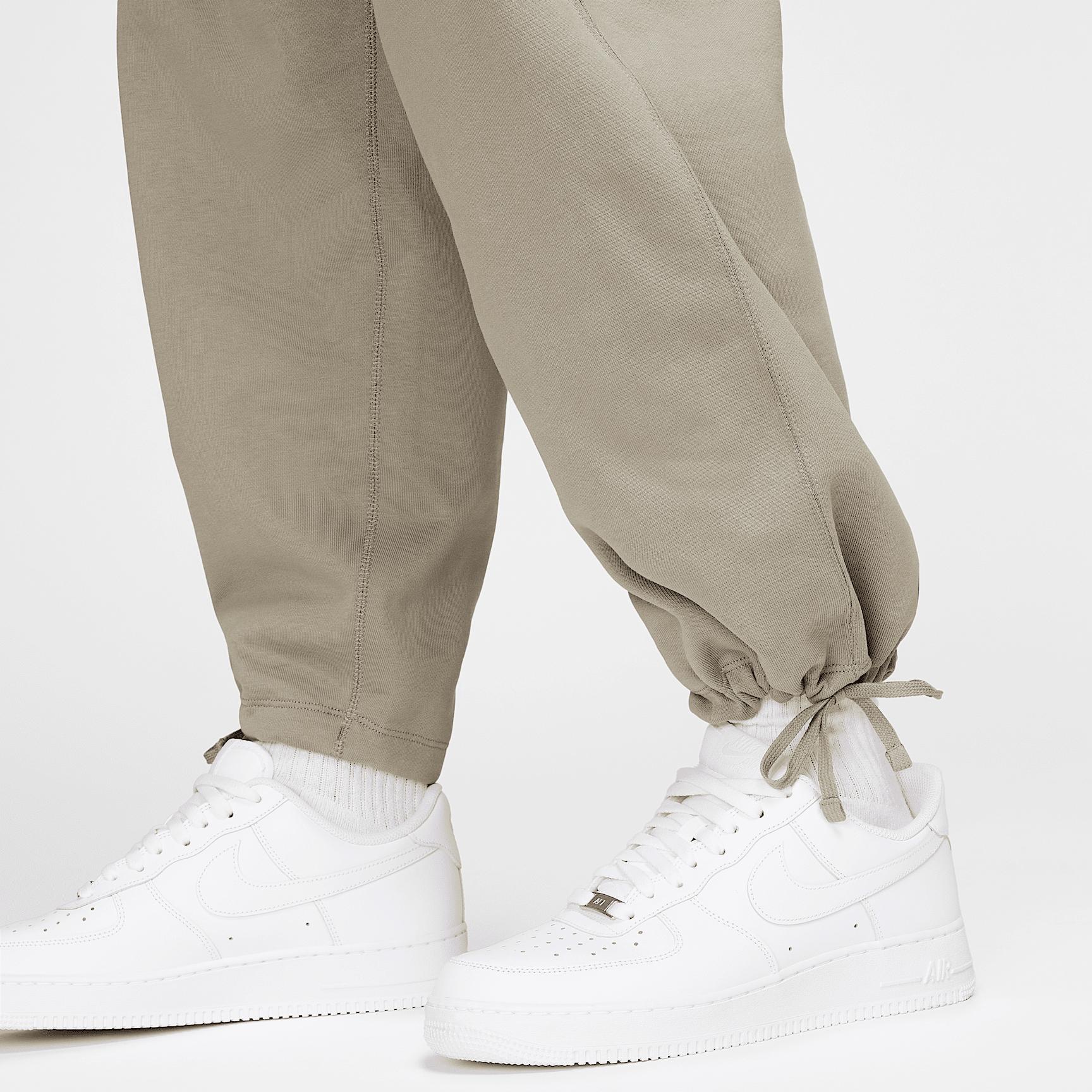 Nike Solo Swoosh Men's Open-Hem Fleece Pants Product Image