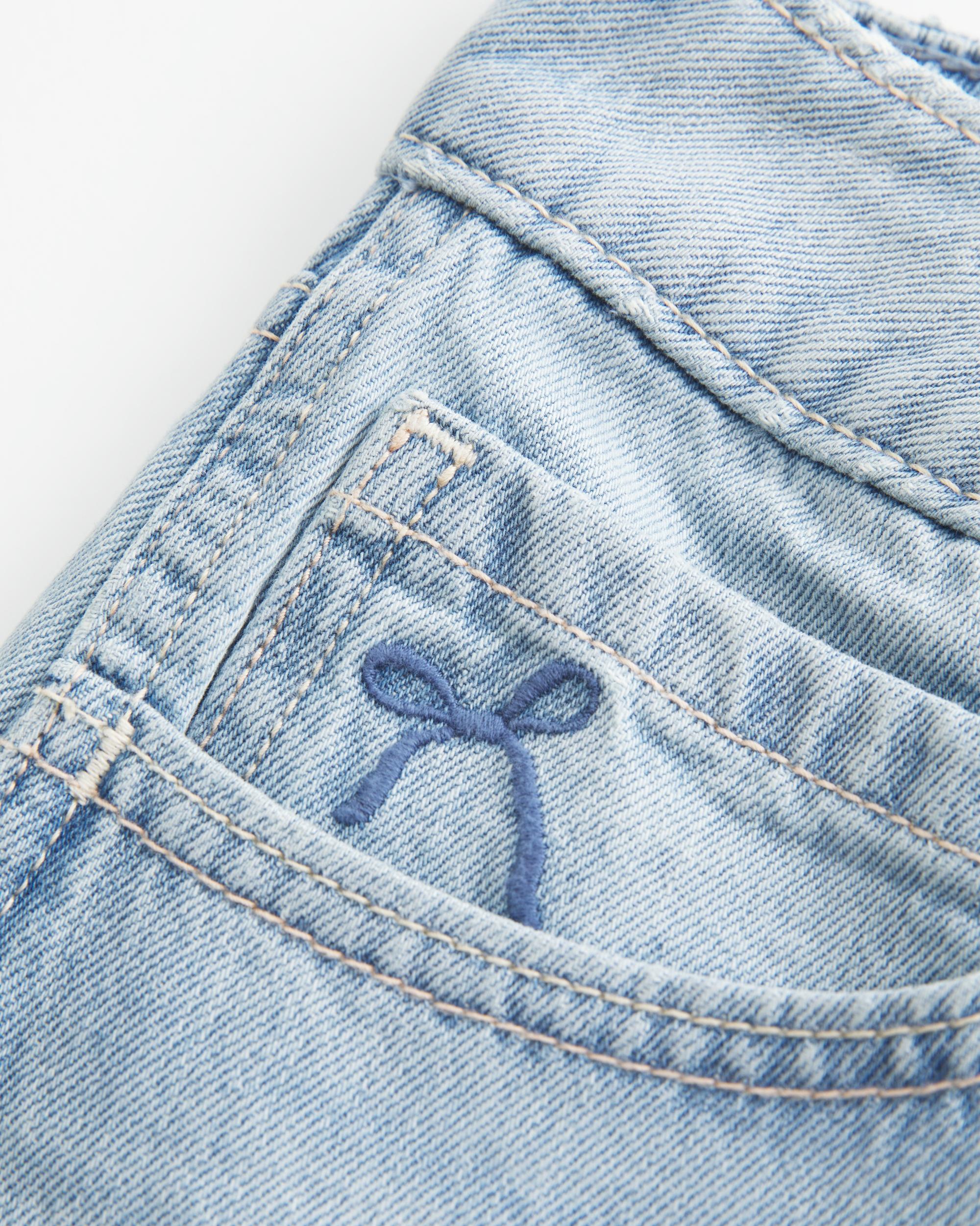 Low-Rise Medium Wash Number Graphic Baggy Jort Product Image