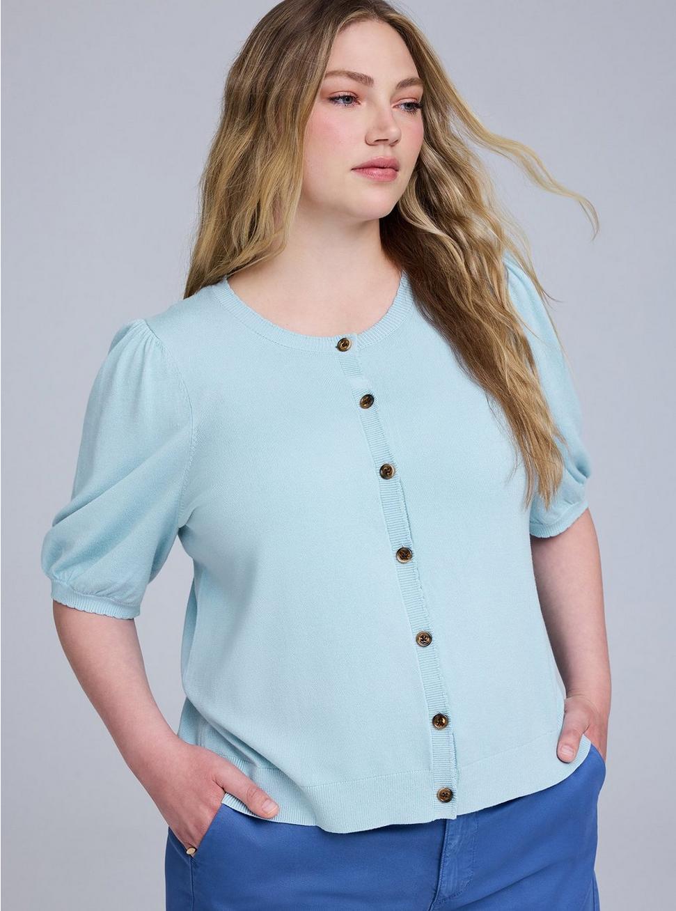 Belle Isle Scalloped Cardi Product Image