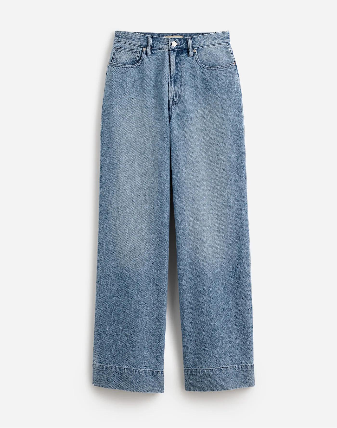 Petite Curvy Superwide-Leg Jeans in Lintz Wash Product Image