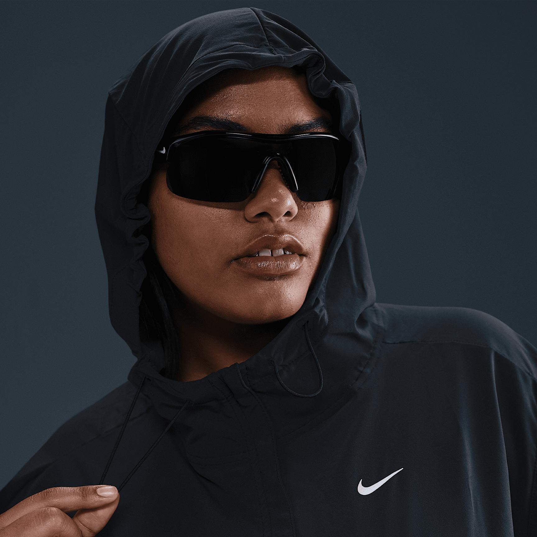 Nike Womens Swift Repel Packable Running Jacket (Plus Size) | HQ0652-010 Product Image
