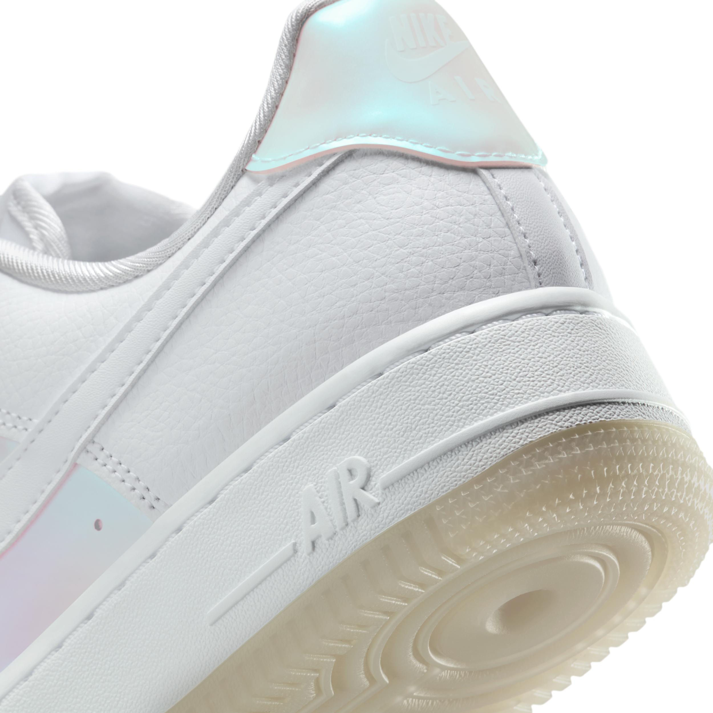 Nike Womens Air Force 1 07 Shoes | IH3204-100 Product Image