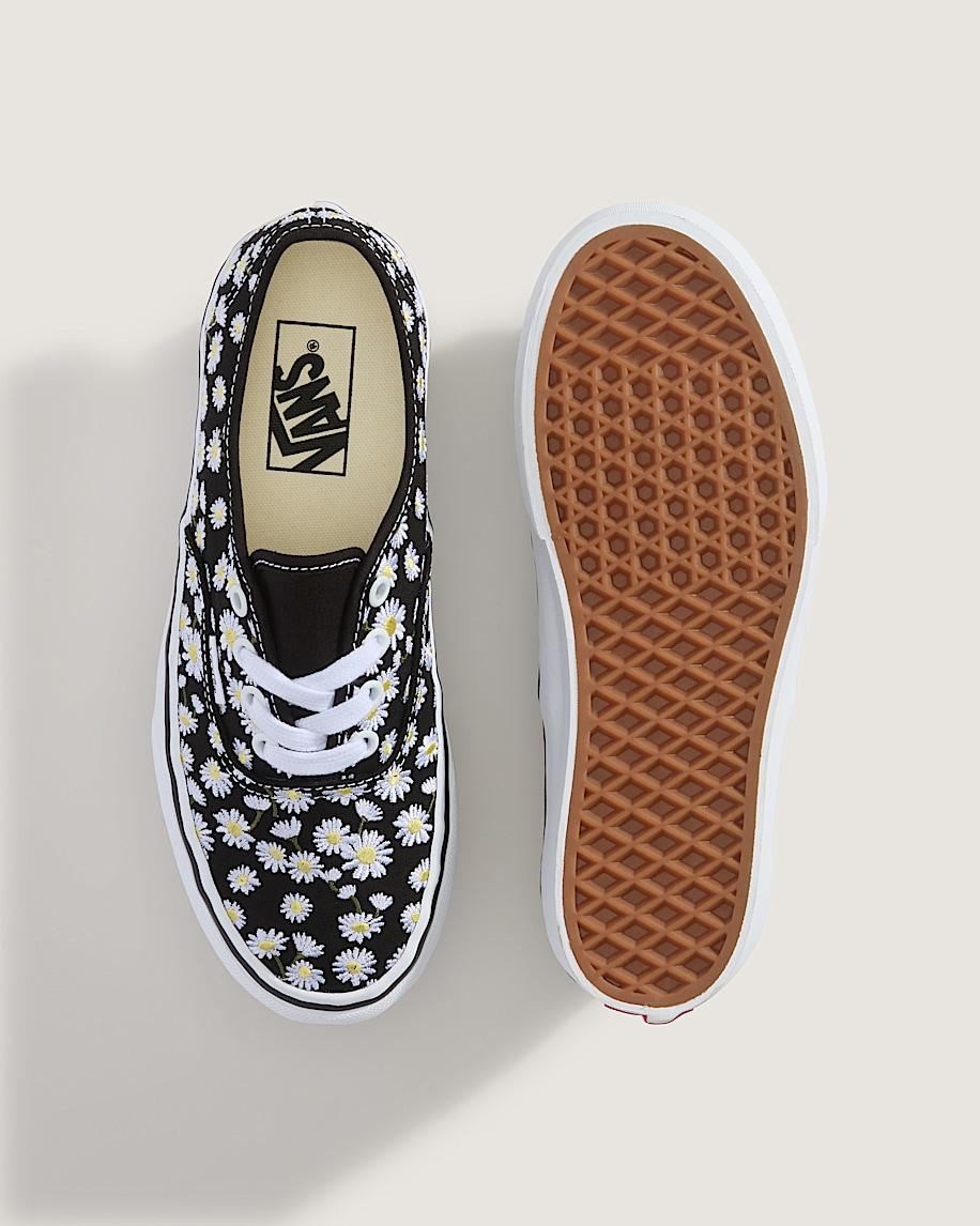 Authentic Platform Shoe in Black / White| Vans US Product Image