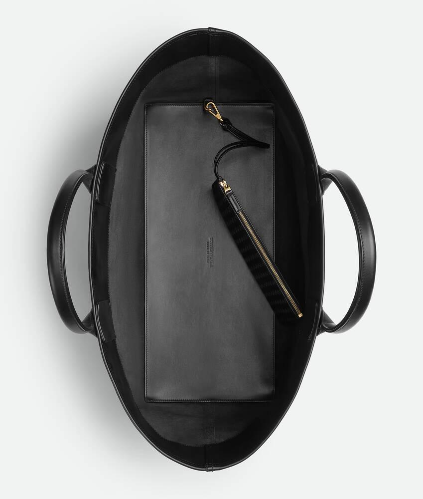 Women's Large Cabat in Black Product Image