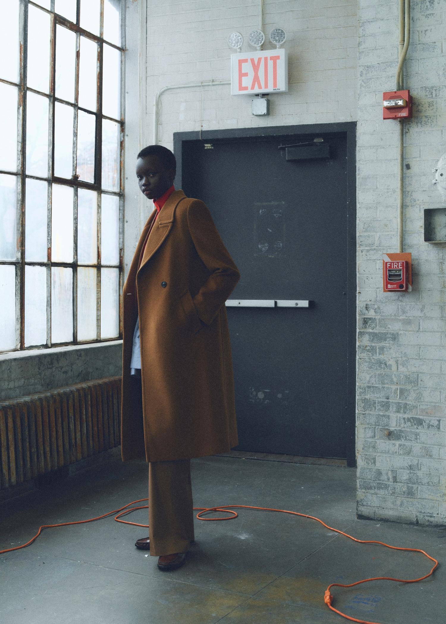 Double-breasted wool coat - Women | MANGO USA Product Image